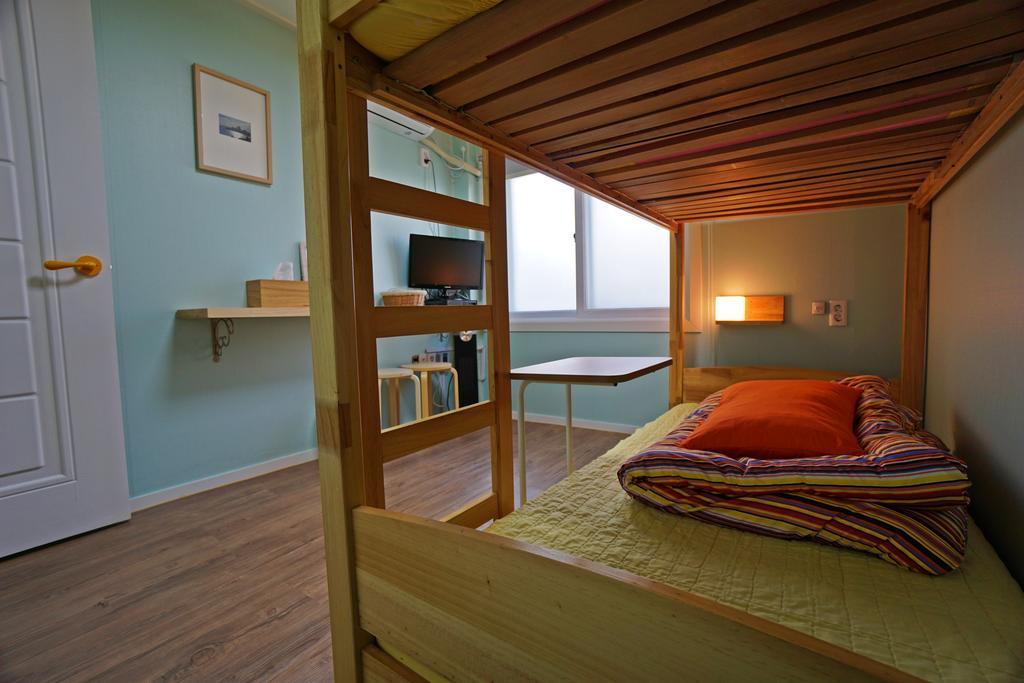 710 Guesthouse Yellow Pusan Pokój zdjęcie