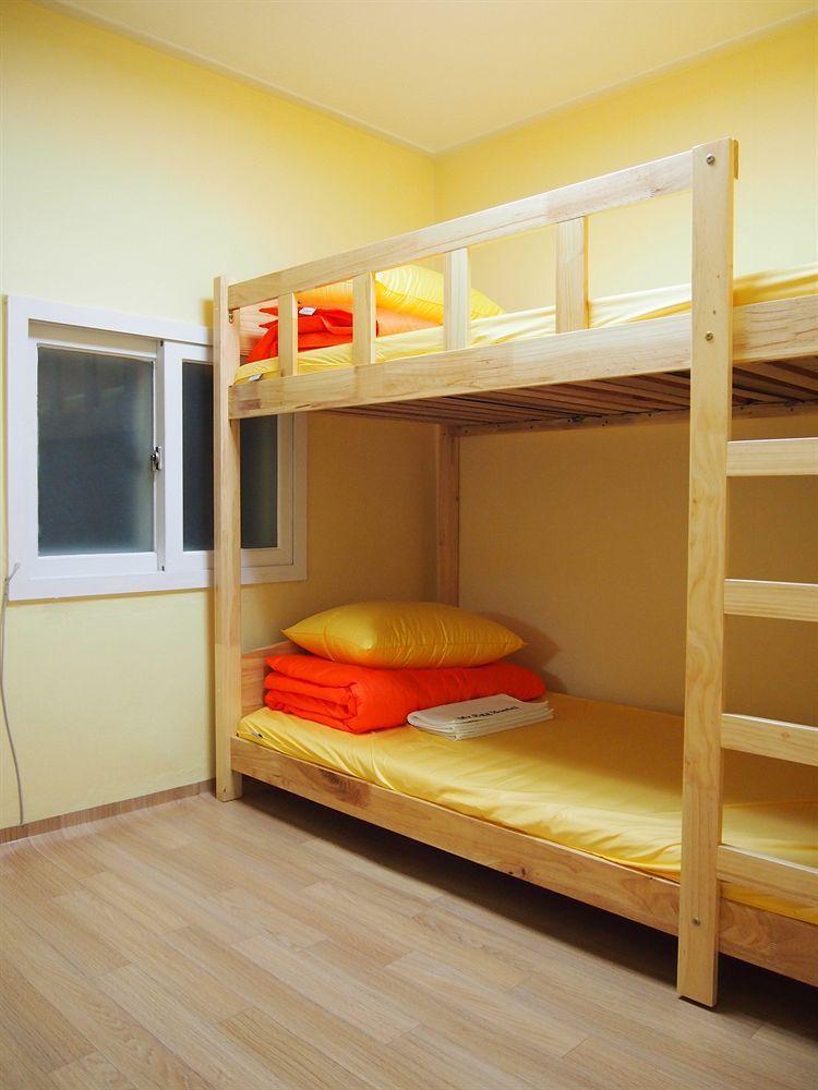710 Guesthouse Yellow Pusan Zewnętrze zdjęcie