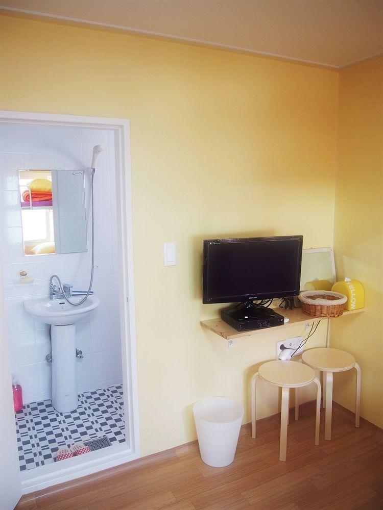 710 Guesthouse Yellow Pusan Zewnętrze zdjęcie