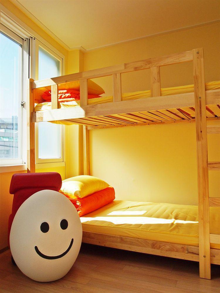 710 Guesthouse Yellow Pusan Zewnętrze zdjęcie